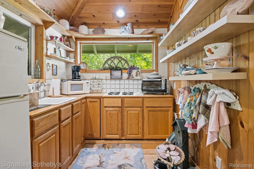 11436 Lakeview Road NE Kalkaska Township MI 49646