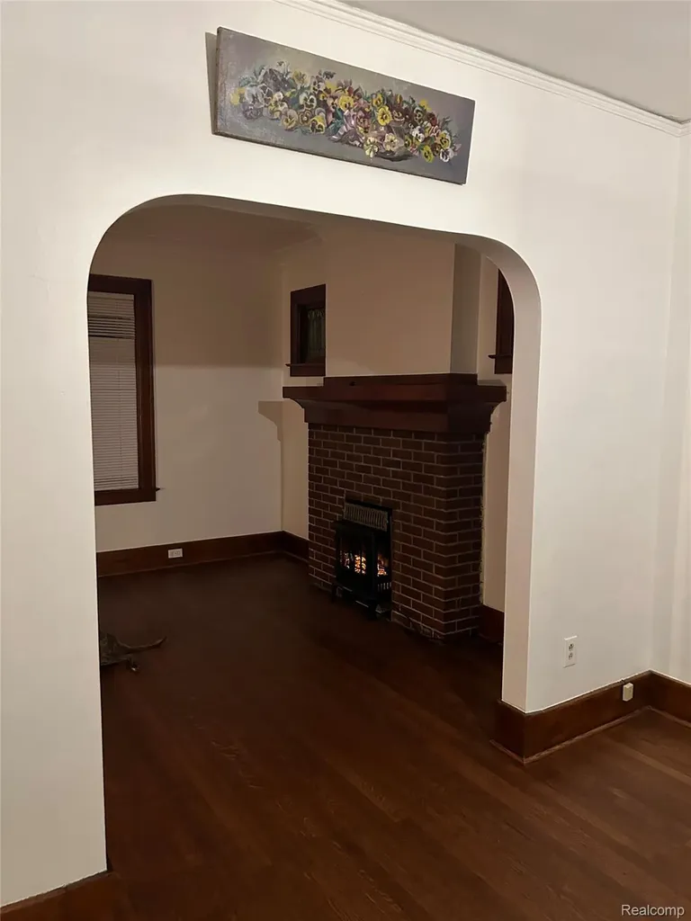 1465 Maryland Street Grosse Pointe Park City MI 48230