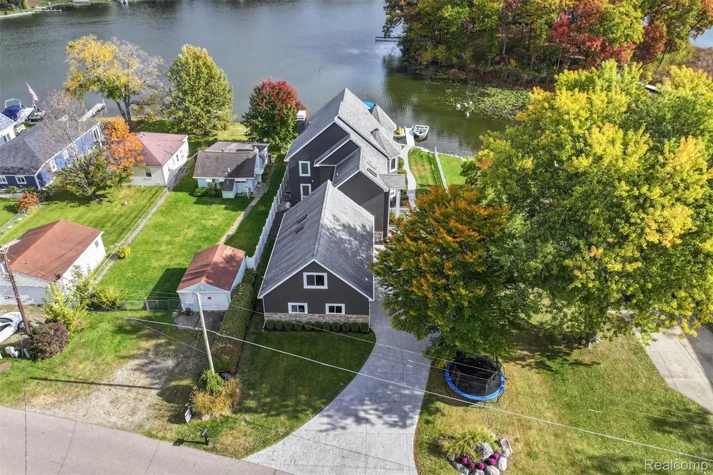 16083 Whitehead Drive Linden City MI 48451
