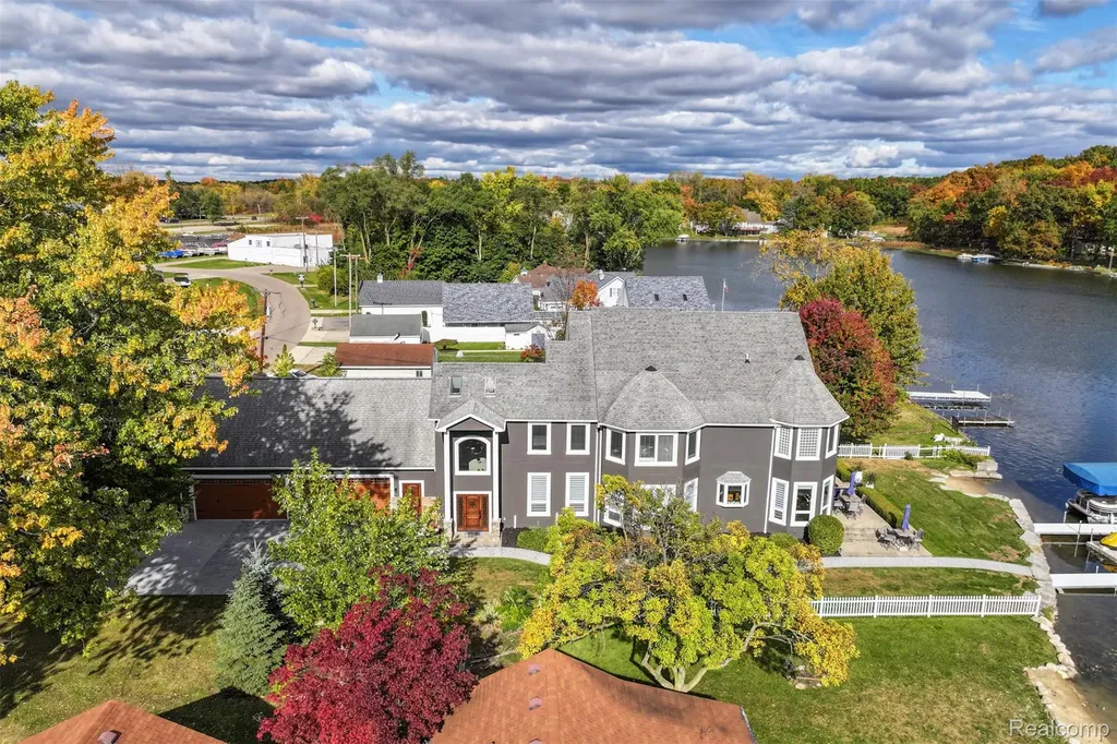 16083 Whitehead Drive Linden City MI 48451