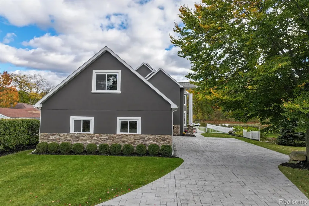 16083 Whitehead Drive Linden City MI 48451