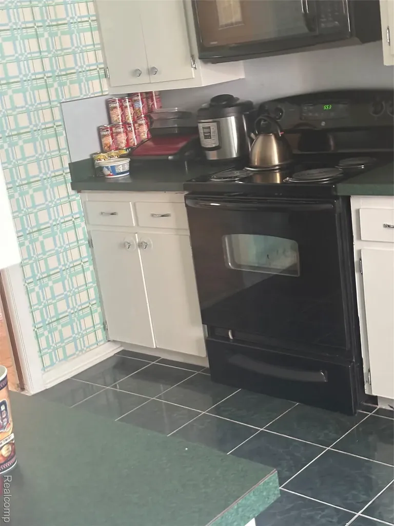1329 Arrowwood Lane Grand Blanc Charter Township MI 48439