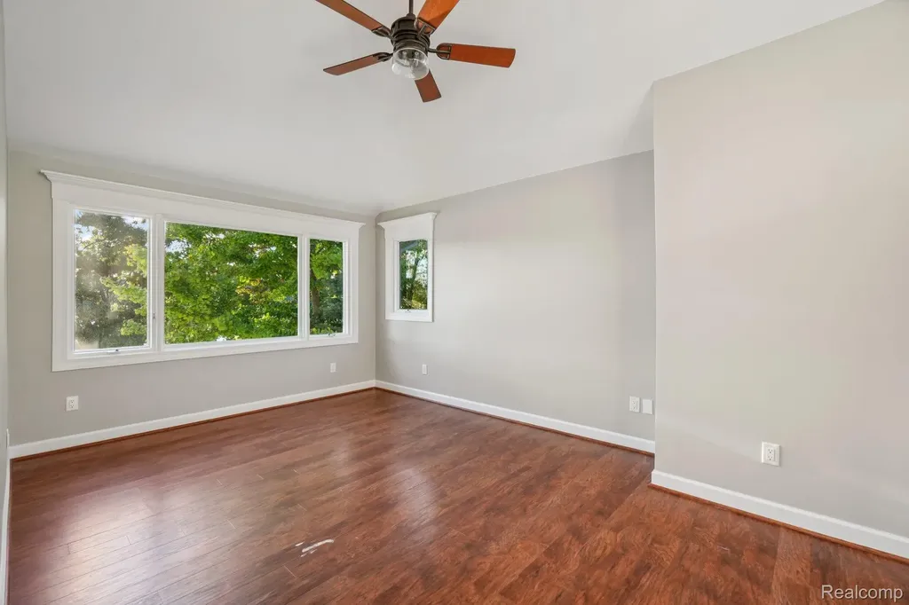 4123 Windiate Park Drive Waterford Charter Township MI 48329