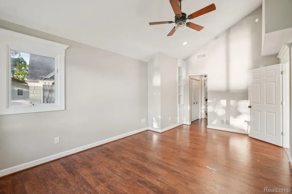 4123 Windiate Park Drive Waterford Charter Township MI 48329