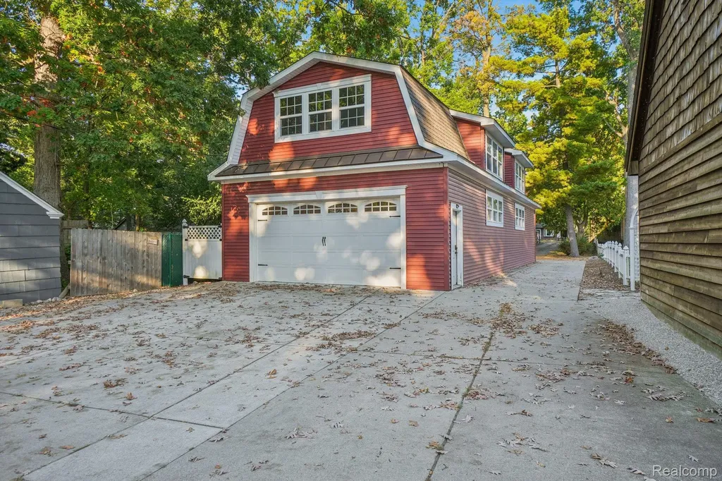 4123 Windiate Park Drive Waterford Charter Township MI 48329