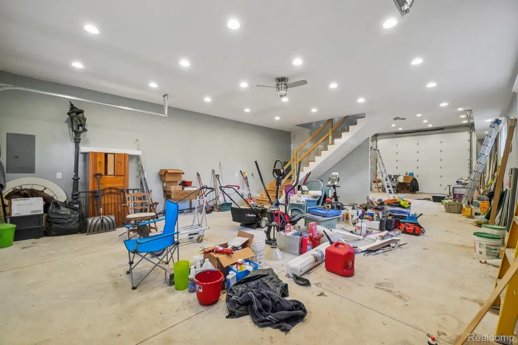 4123 Windiate Park Drive Waterford Charter Township MI 48329