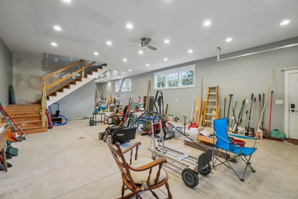 4123 Windiate Park Drive Waterford Charter Township MI 48329