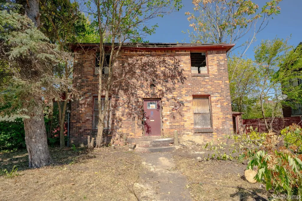 300 W Nevada Street Highland Park City MI 48203