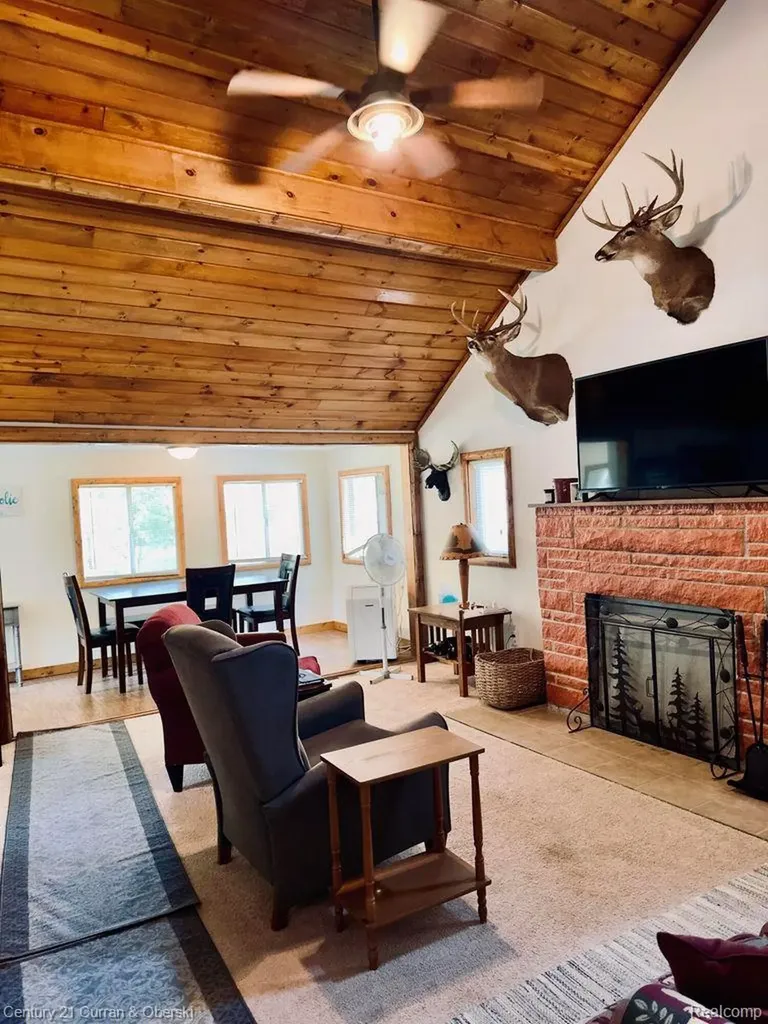 111 Petoskey Drive Roscommon Village MI 48653