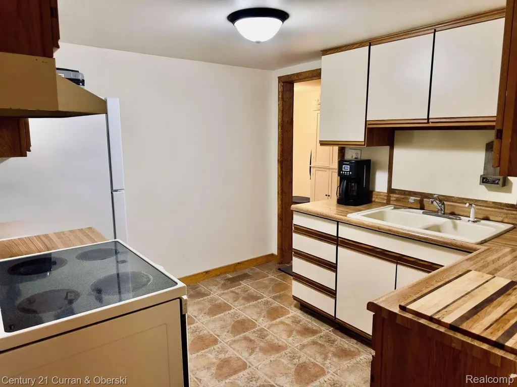 111 Petoskey Drive Roscommon Village MI 48653