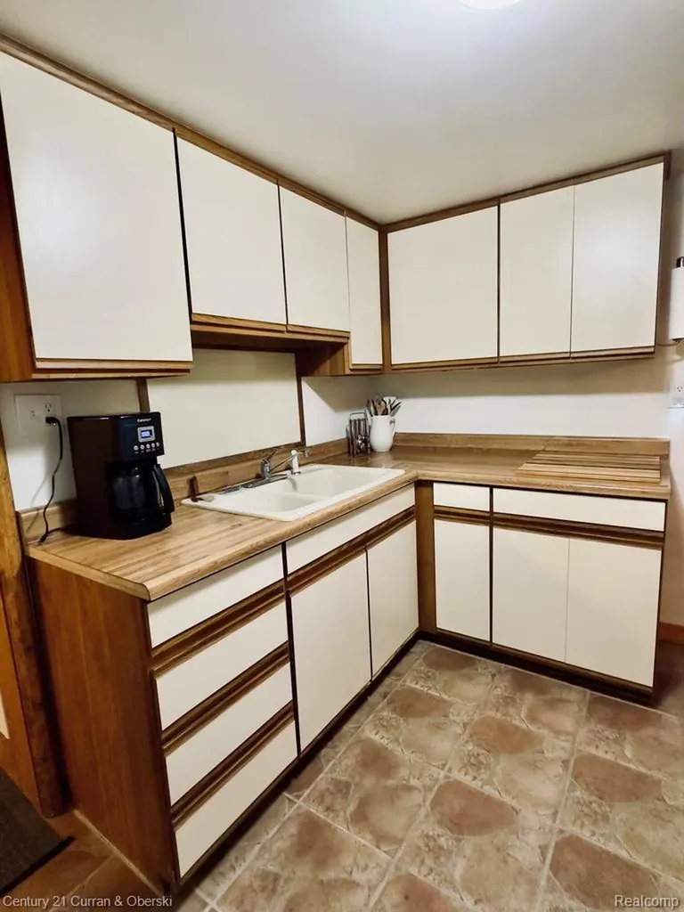 111 Petoskey Drive Roscommon Village MI 48653