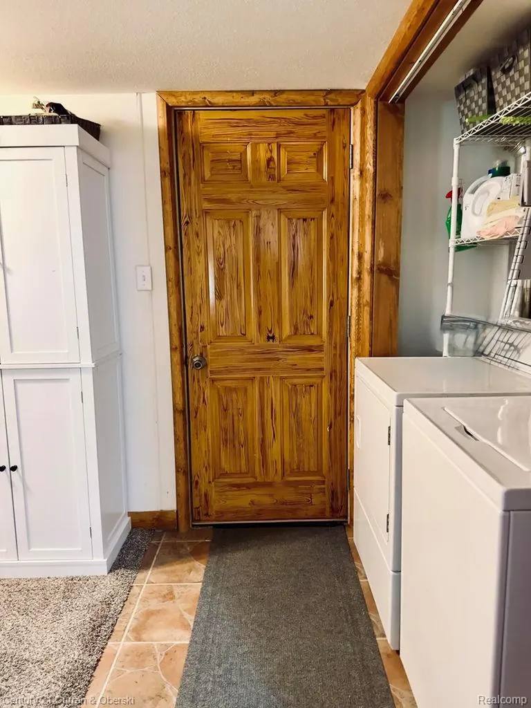 111 Petoskey Drive Roscommon Village MI 48653