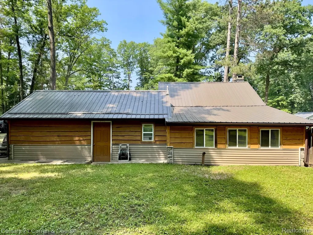 111 Petoskey Drive Roscommon Village MI 48653