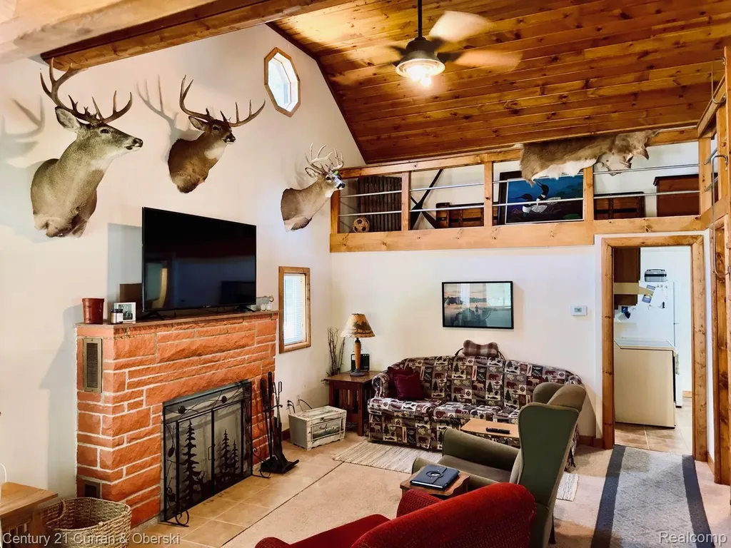 111 Petoskey Drive Roscommon Village MI 48653