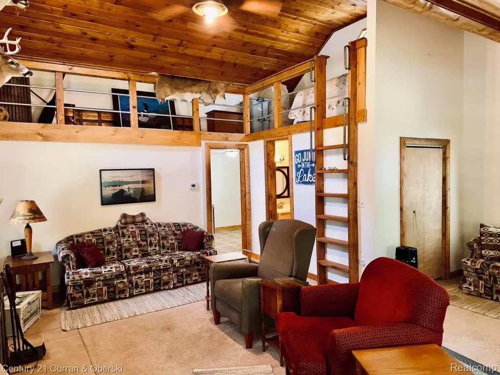 111 Petoskey Drive Roscommon Village MI 48653