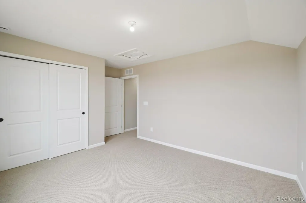 864 Kelpie Drive Pittsfield Charter Township MI 48108