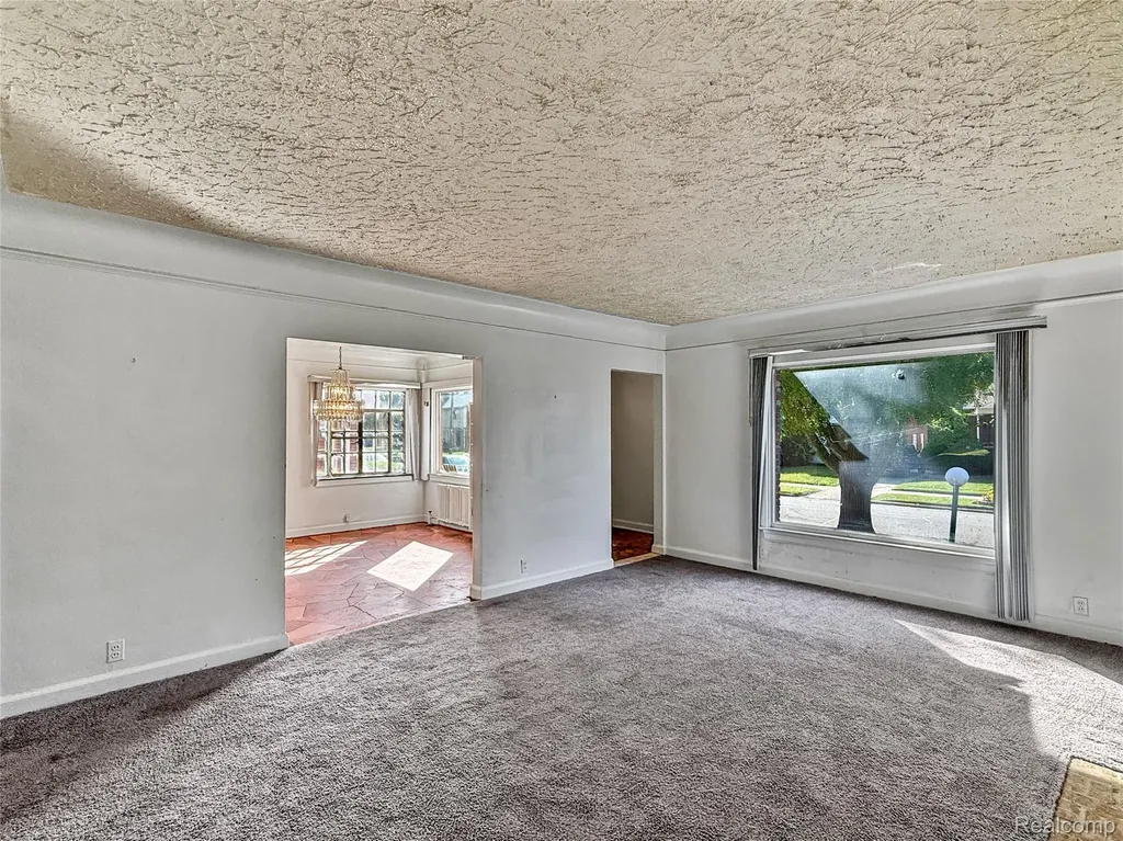 13610 Woodmont Avenue Detroit City MI 48227