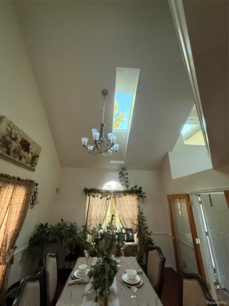 44994 Sondra Drive Van Buren Charter Township MI 48111