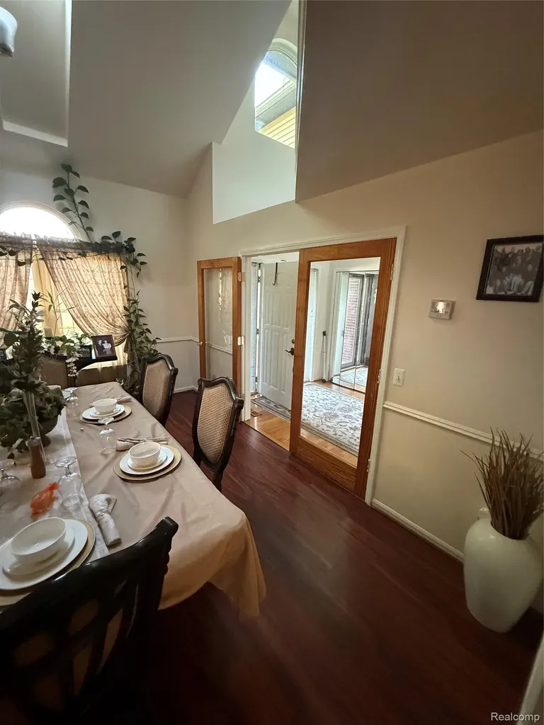 44994 Sondra Drive Van Buren Charter Township MI 48111