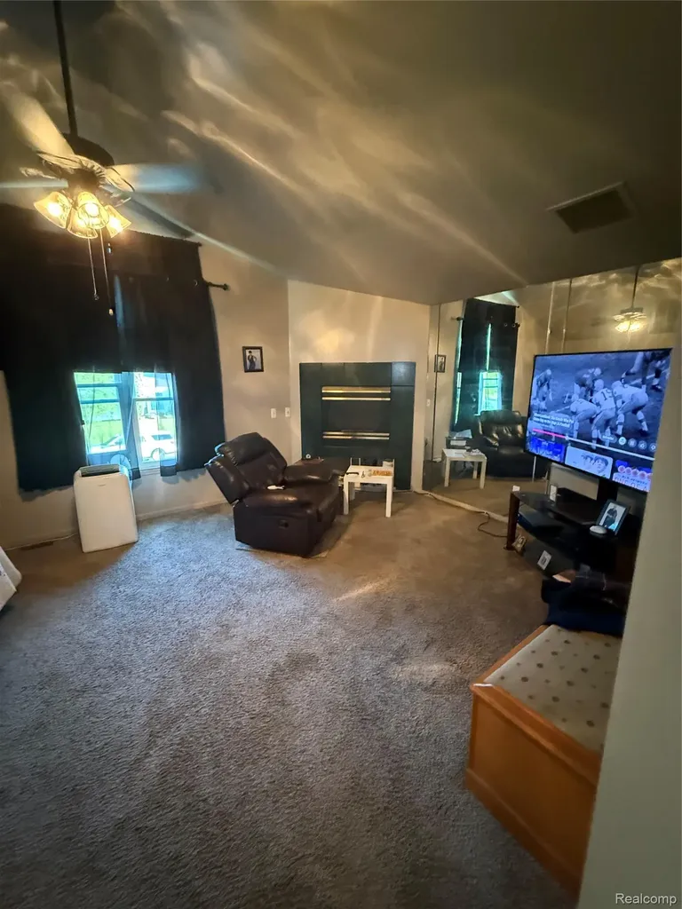 44994 Sondra Drive Van Buren Charter Township MI 48111