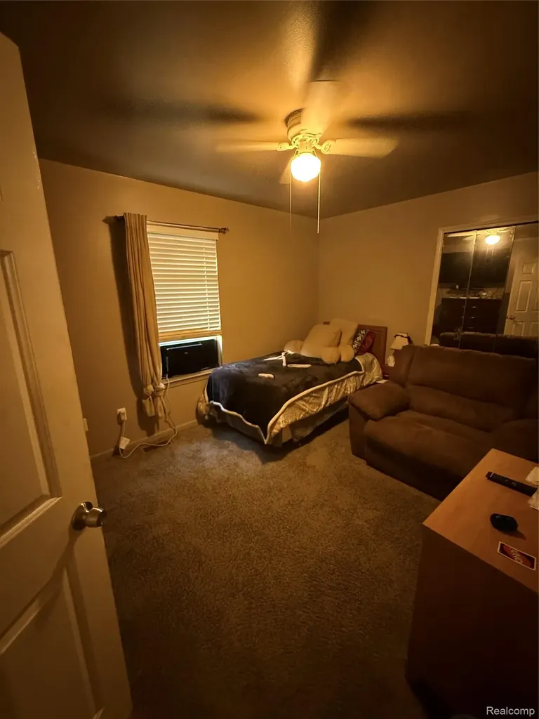 44994 Sondra Drive Van Buren Charter Township MI 48111