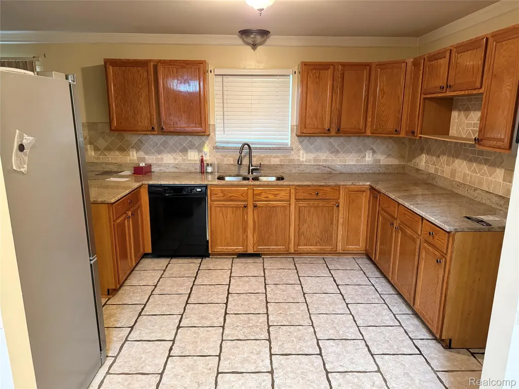 44994 Sondra Drive Van Buren Charter Township MI 48111