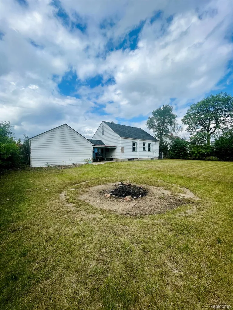 19250 Farmington Road Livonia City MI 48152