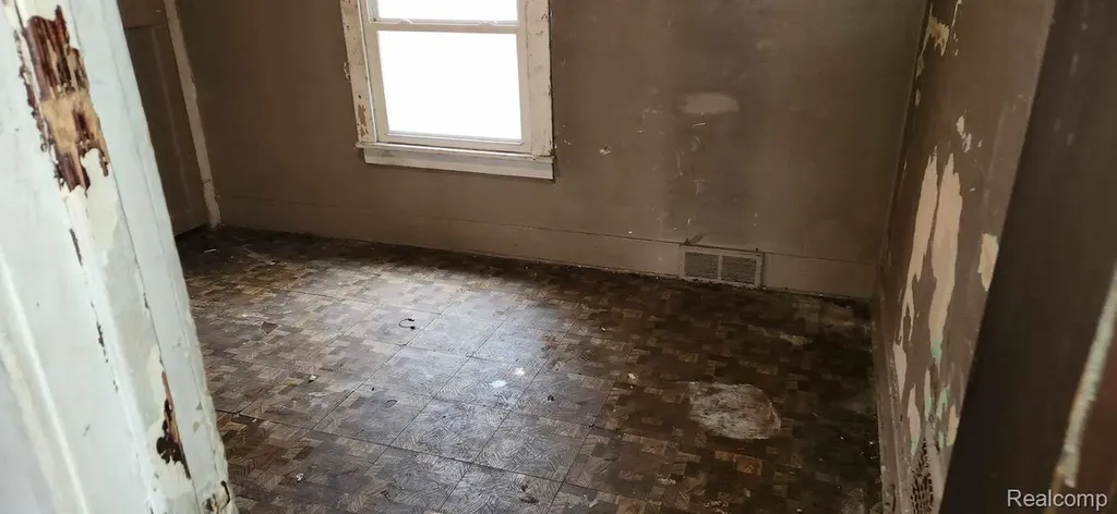 9929 Quincy Street Detroit City MI 48204