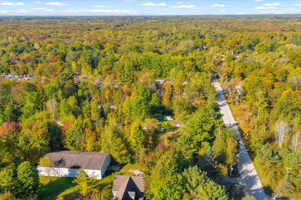 6417 Dove Road Kimball Township MI 48074