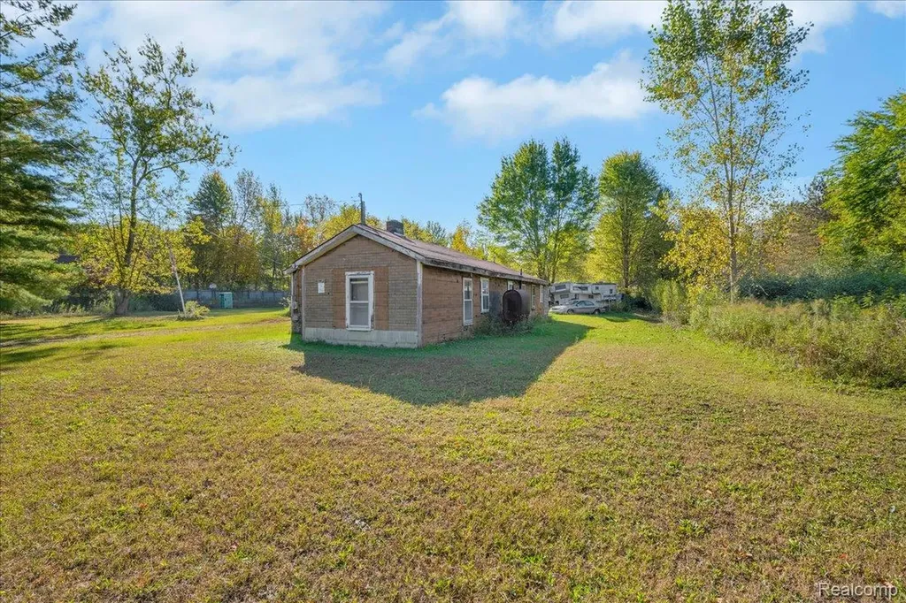 6417 Dove Road Kimball Township MI 48074
