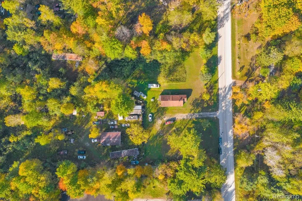 6417 Dove Road Kimball Township MI 48074