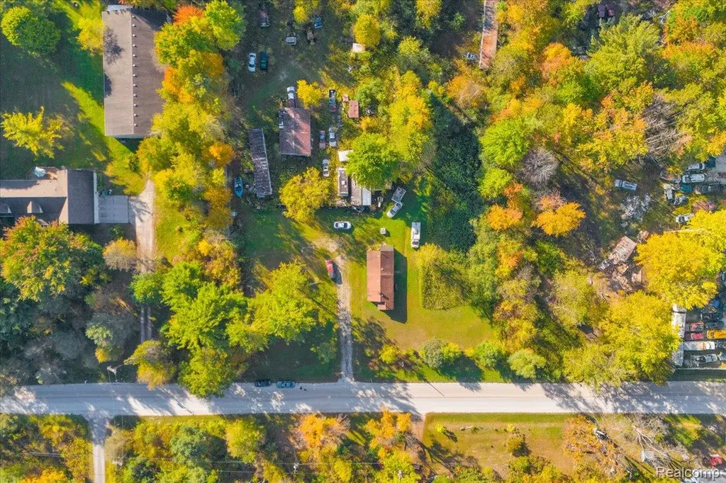 6417 Dove Road Kimball Township MI 48074