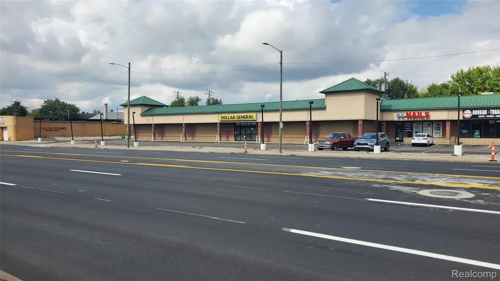 2933 W Davison Avenue W Detroit City MI 48238