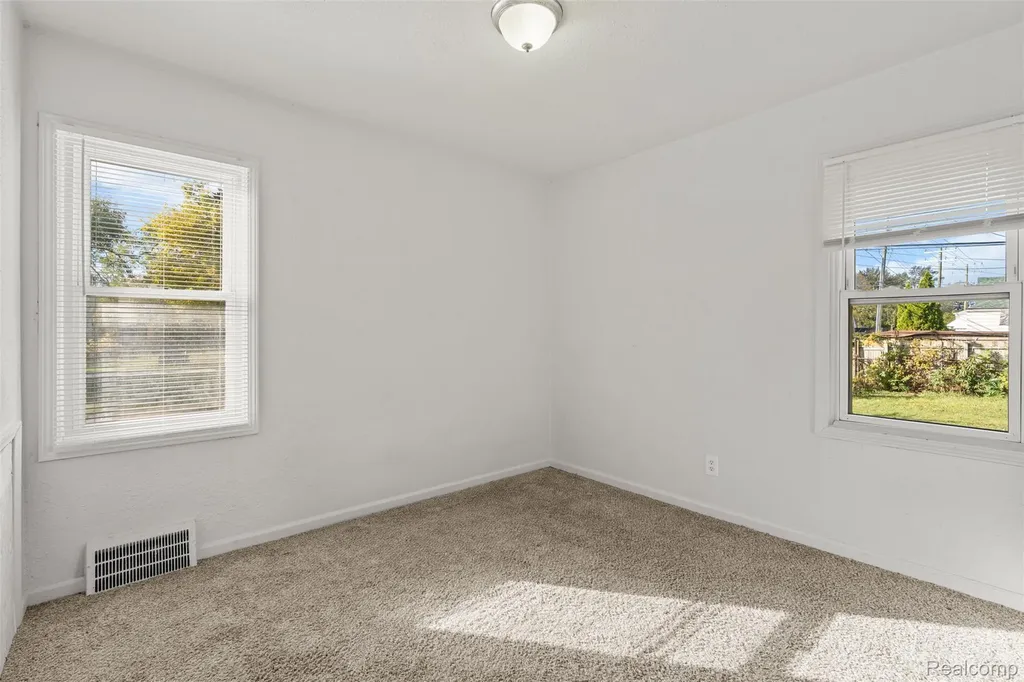 8203 Brace Street Detroit City MI 48228