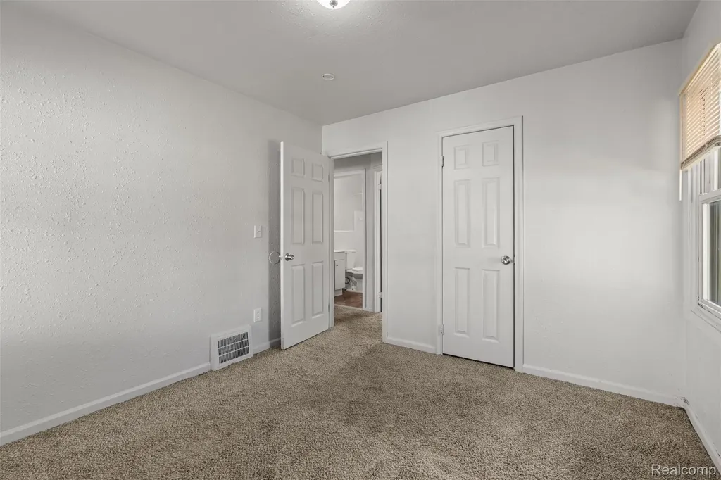 8203 Brace Street Detroit City MI 48228