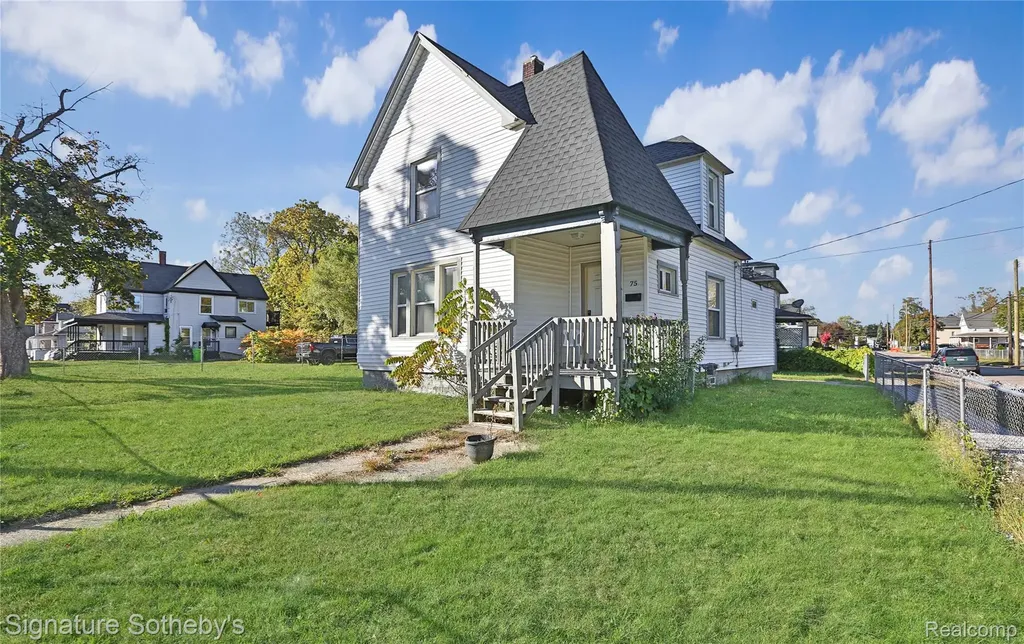 75 Mathews Street Pontiac City MI 48342