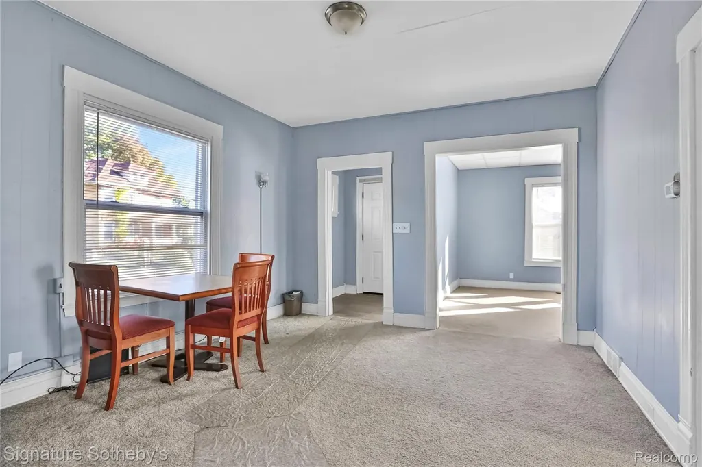 75 Mathews Street Pontiac City MI 48342