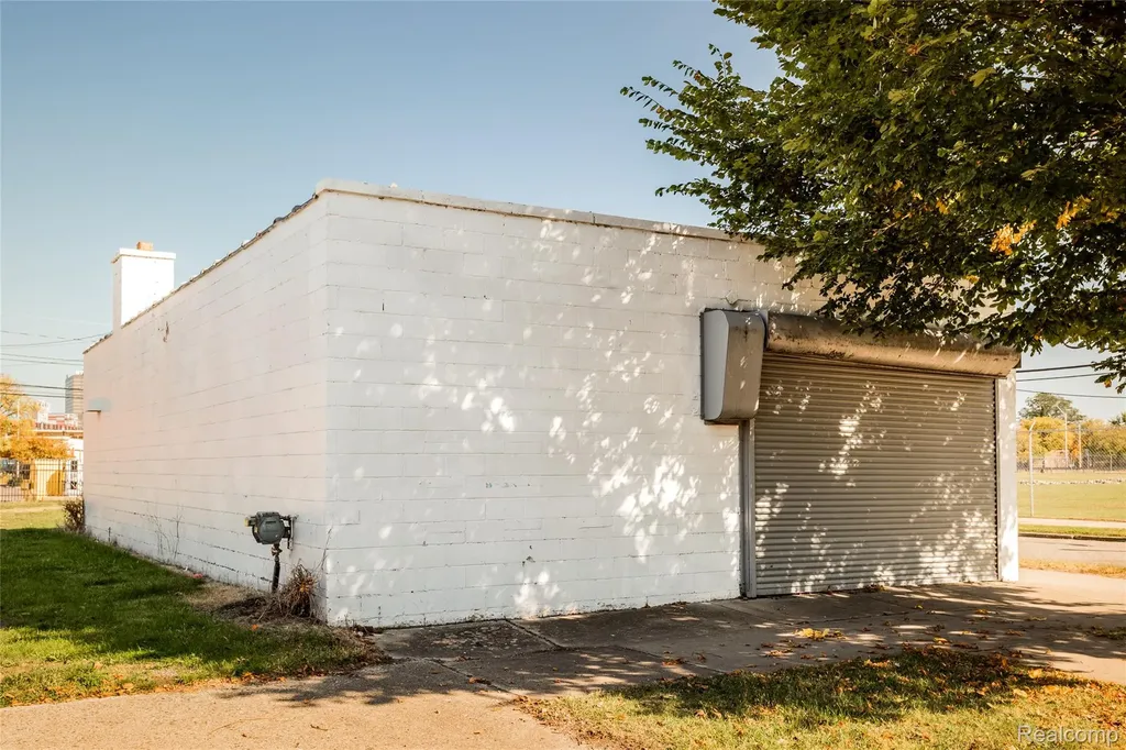 2200 Vermont Street Detroit City MI 48216