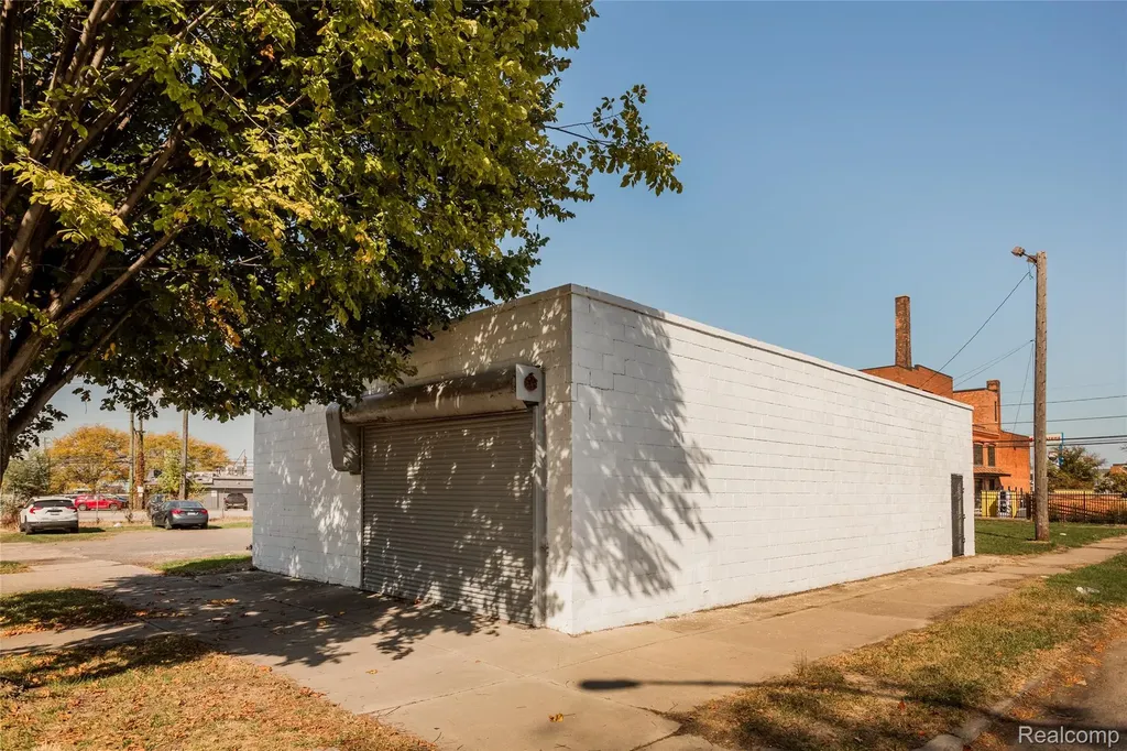2200 Vermont Street Detroit City MI 48216