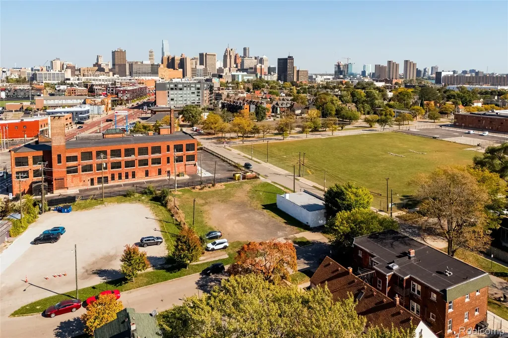 2200 Vermont Street Detroit City MI 48216
