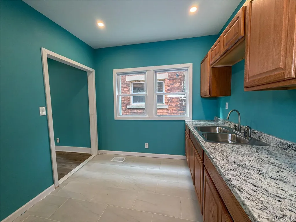 4656 Vancouver Street Detroit City MI 48204