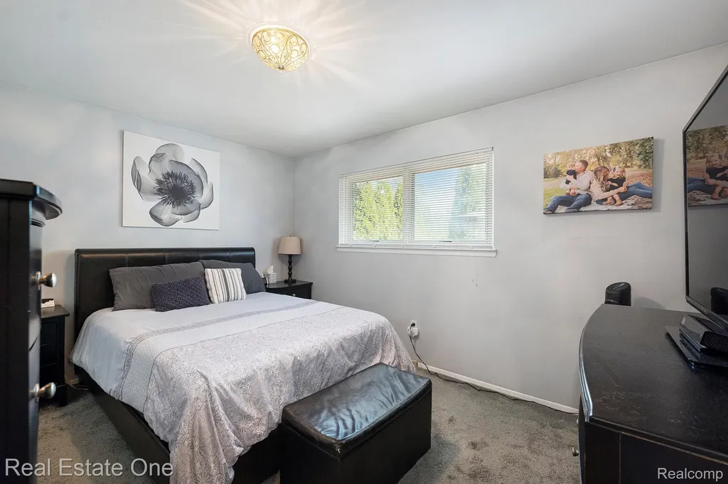 42002 Coulon Drive Clinton Charter Township MI 48038