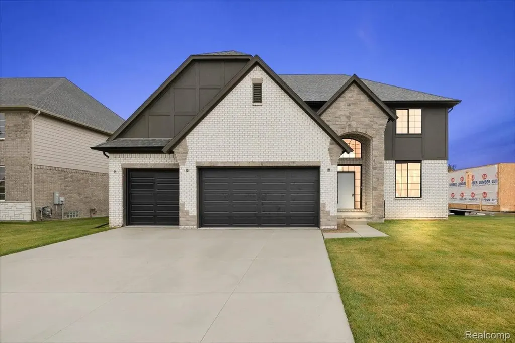 50669 Mistwood Drive Macomb Township MI 48042