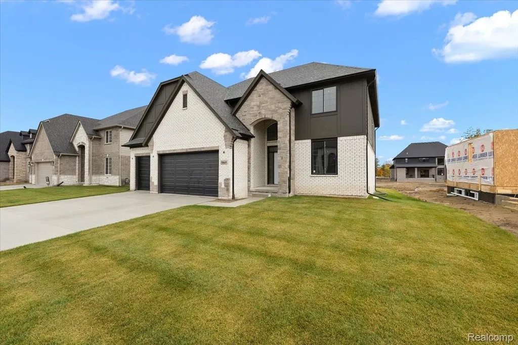 50669 Mistwood Drive Macomb Township MI 48042