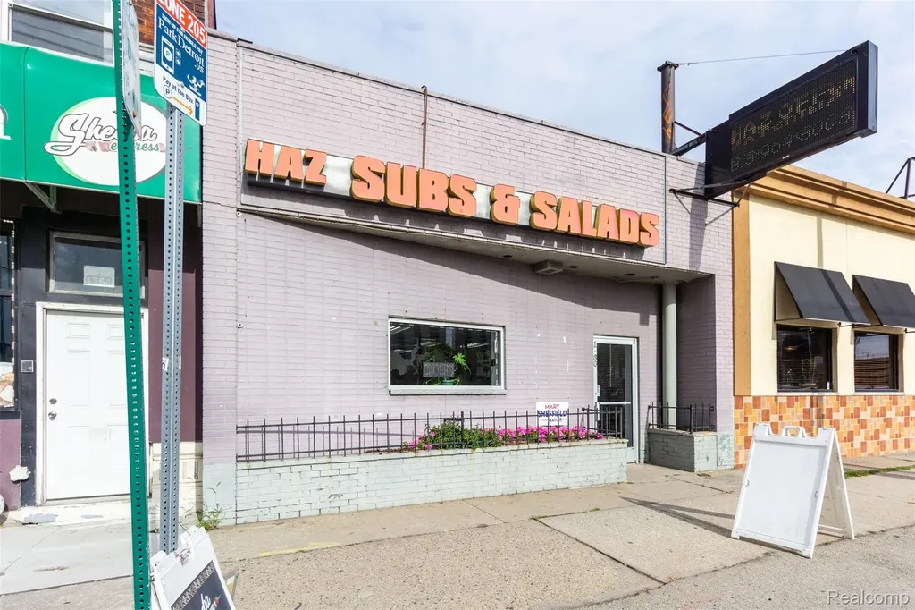 1360 W Fort Street Detroit City MI 48226