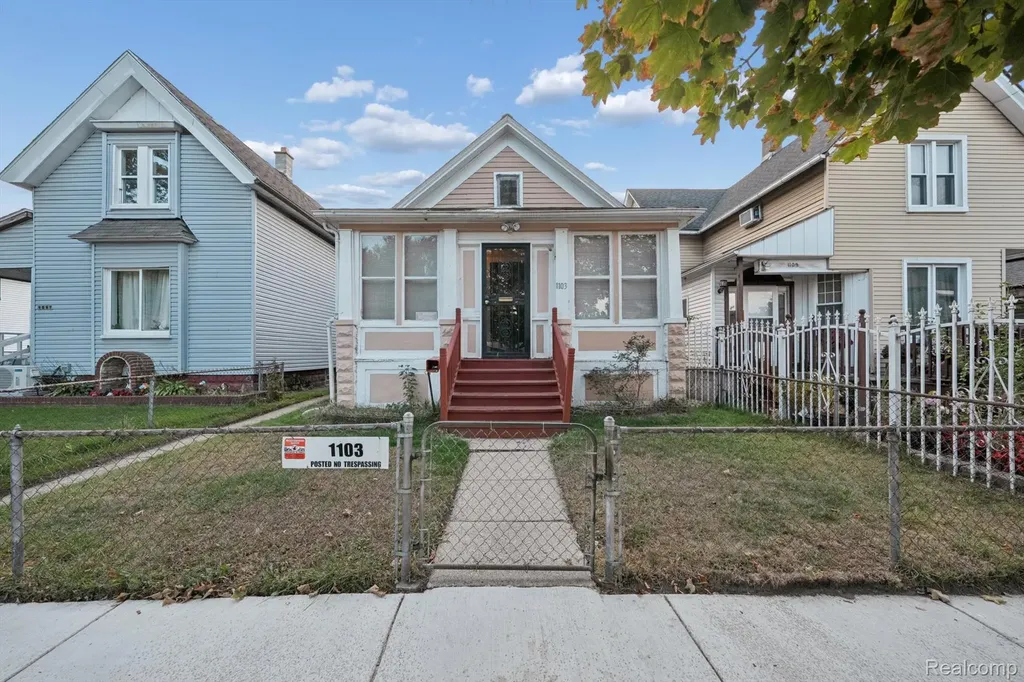 1103 Lansing Street Detroit City MI 48209