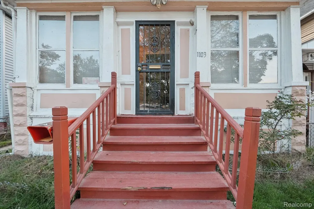 1103 Lansing Street Detroit City MI 48209