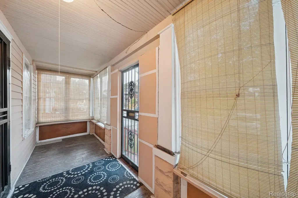 1103 Lansing Street Detroit City MI 48209
