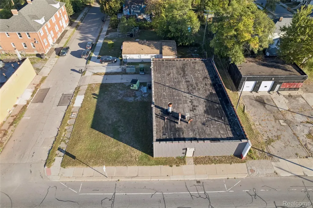 8140 Fenkell Street Detroit City MI 48238