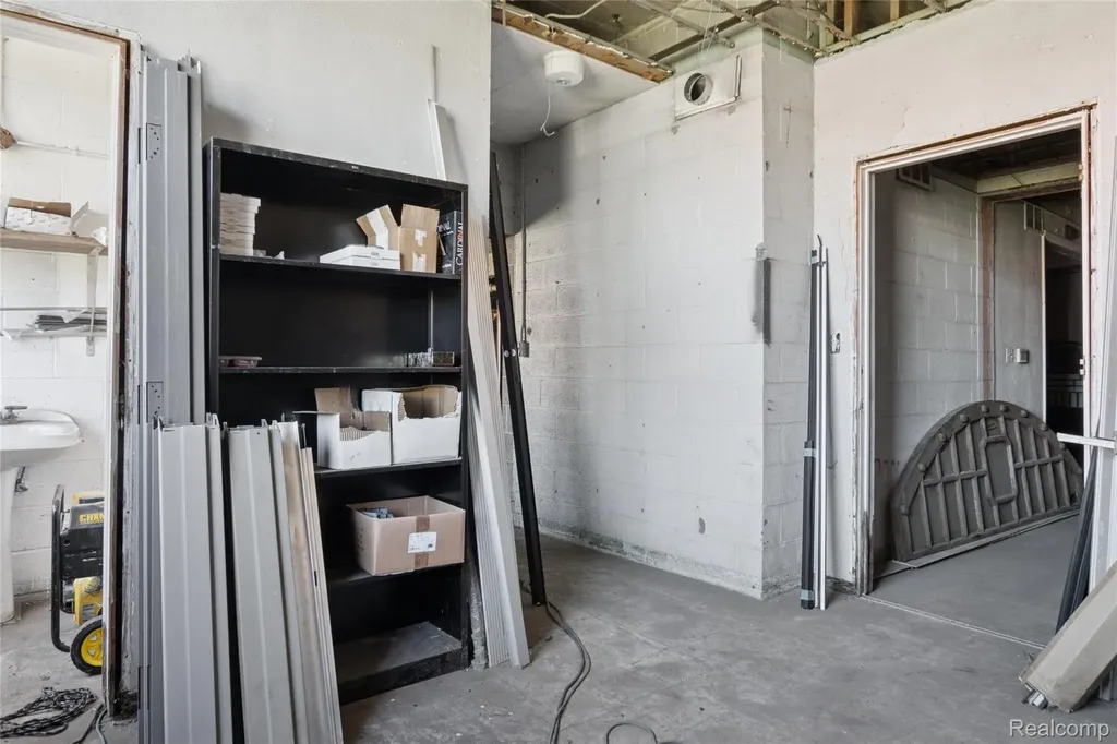 8140 Fenkell Street Detroit City MI 48238